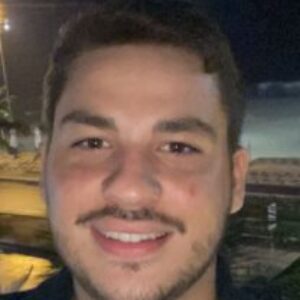 Profile photo of Arthur Santin Rodrigues